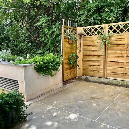 J&b - Beachside Lägenhet