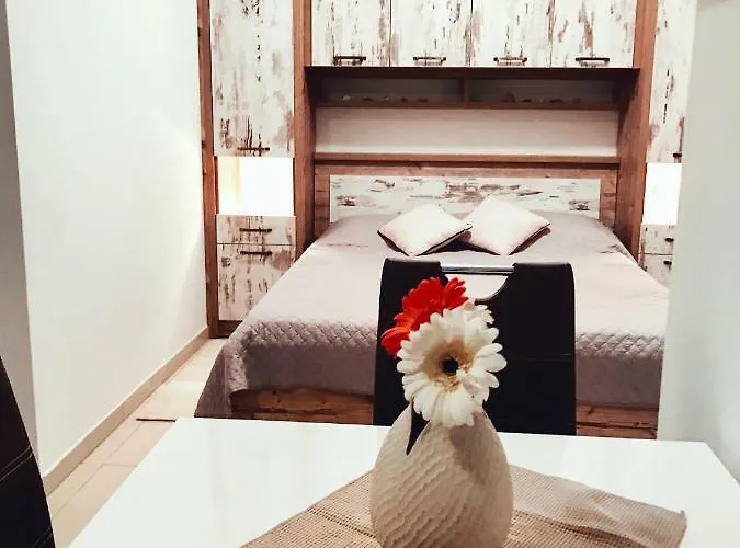 J&b - Beachside Makarska