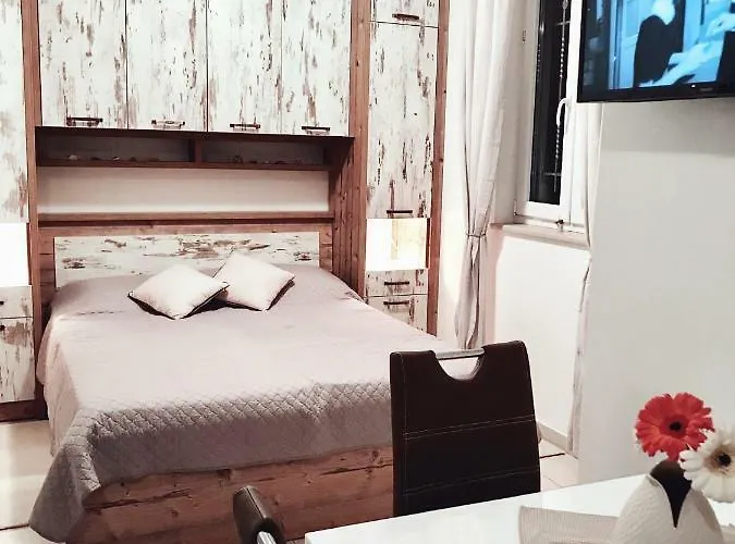 J&b - Beachside شقة ماكارسكا