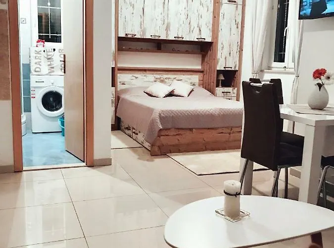 J&b - Beachside شقة